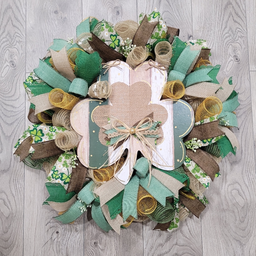 Shamrock Wreath, St Patrick's Day Wreath, Wreath for door